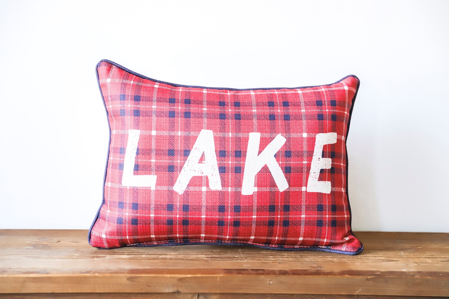 Plaid Lake Pillow STE0720