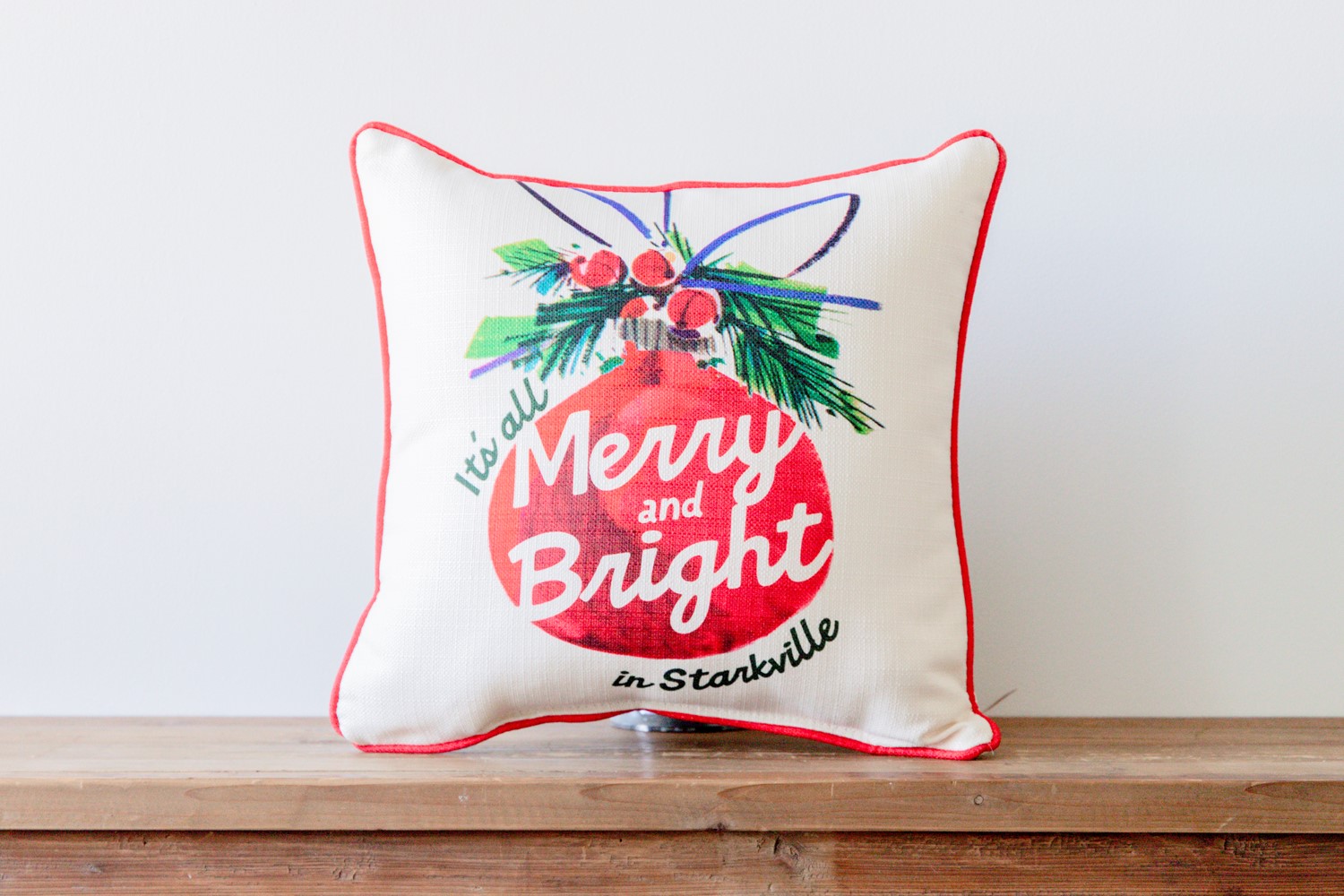 Merry and Bright in Hometown Pillow CHR0266