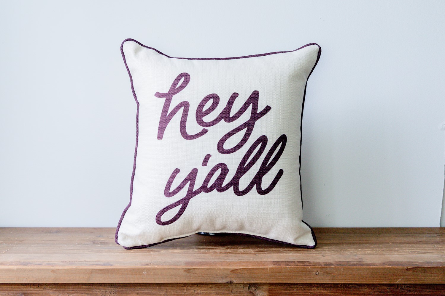 Accent Hey Y'all Script Pillow TXT1114