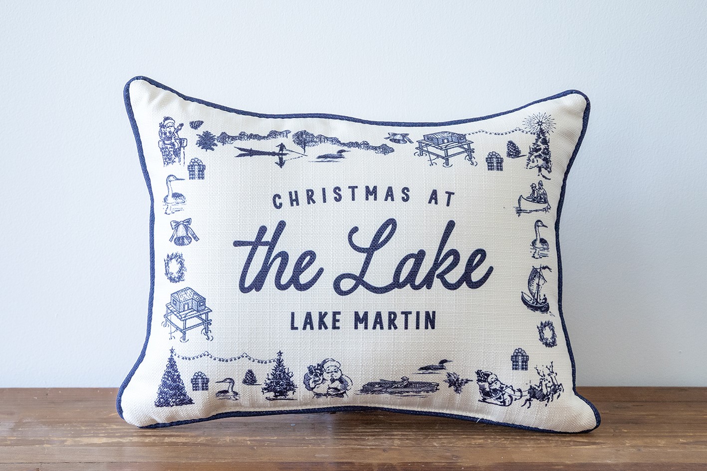 Toile Christmas at the Lake Pillow LAK0015