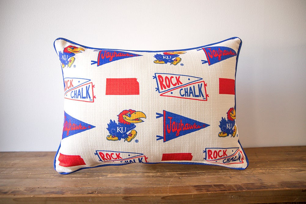 Kansas Pennant Pattern Pillow KU0026