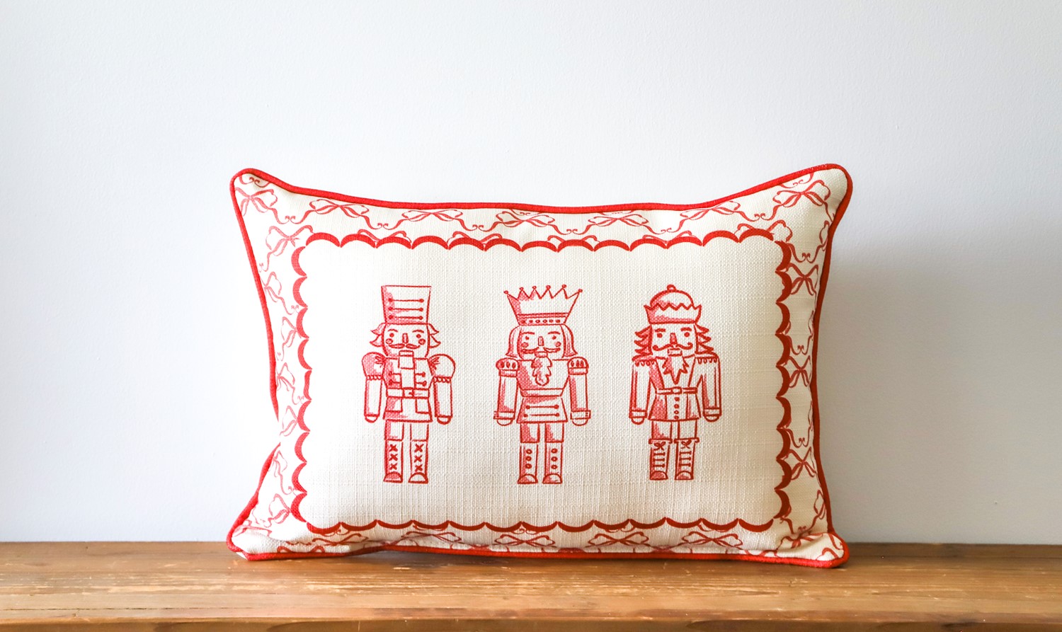 Red Bow Nutcrackers Pillow CHR0334