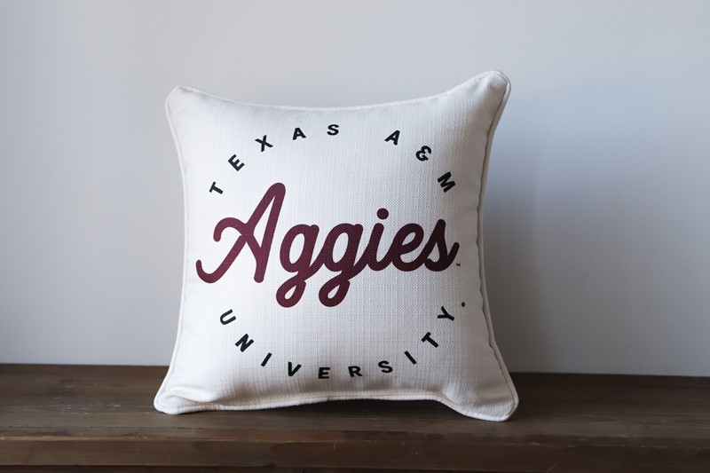 Texas A&M University Retro Circle Pillow TAM0013