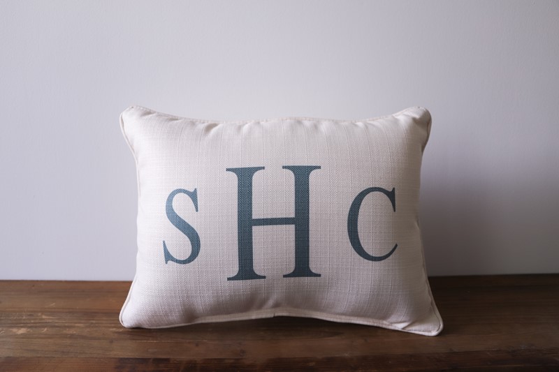Simple Monogram Pillow CHI0149