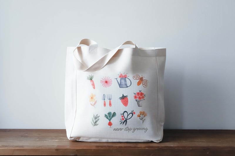 Never Stop Growing Tote TXT0833BAG