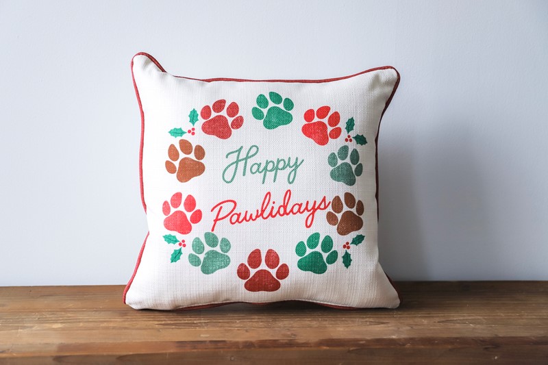 Happy Pawlidays Wreath Pillow CHR0234