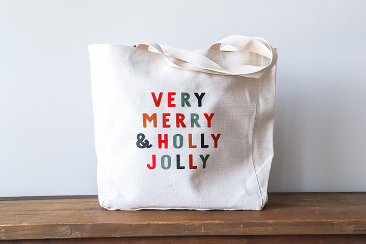 Very Merry, Holly Jolly Tote CHR0223BAG