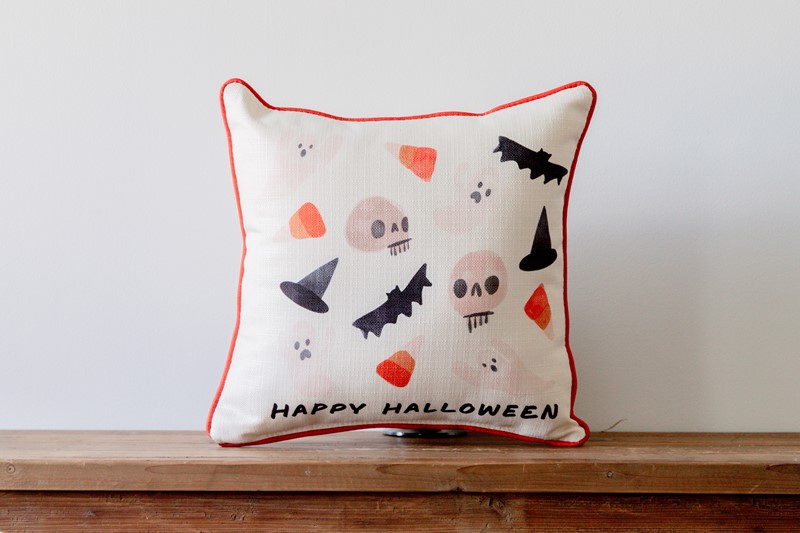 Tossed Happy Halloween Pillow FAL0044
