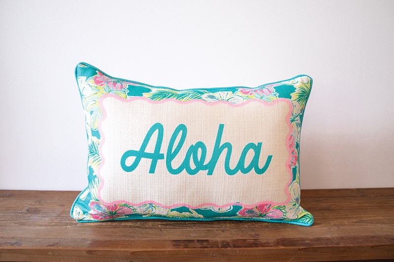 Hibiscus Pattern Wiggle Pillow BEA0042