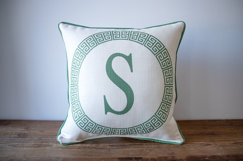 Greek Key Circle Pillow TXT1142