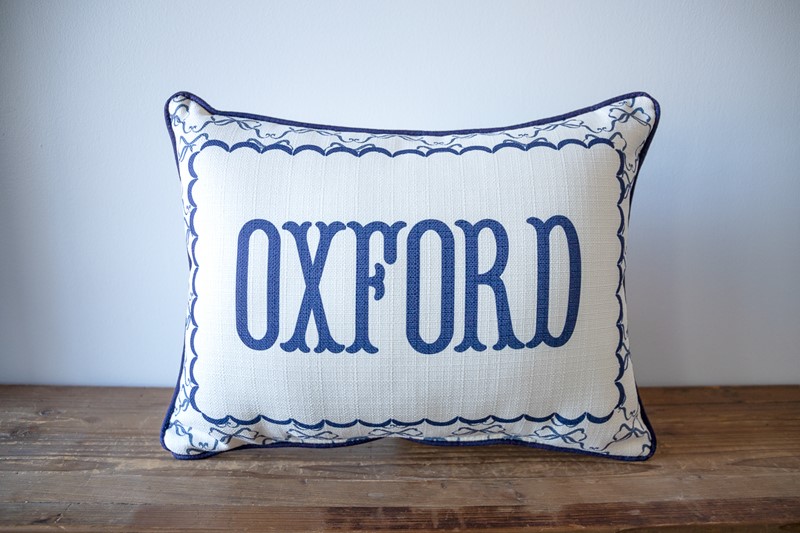 Bow Hometown Pillow STE0865
