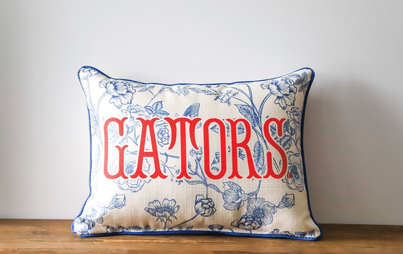 Gators Toile Pillow UF0028